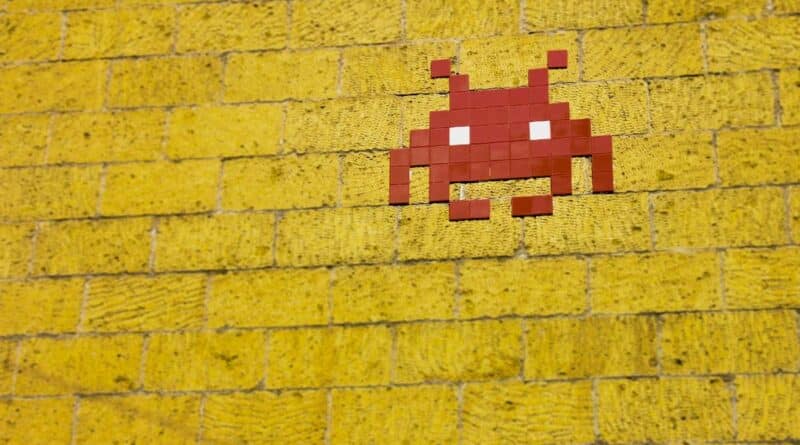 space invaders façon pixel art